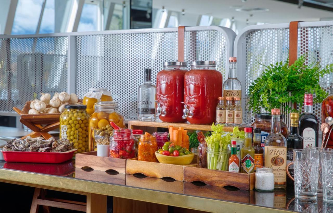 Qt Queenstown Exterior foto A Bloody Mary bar