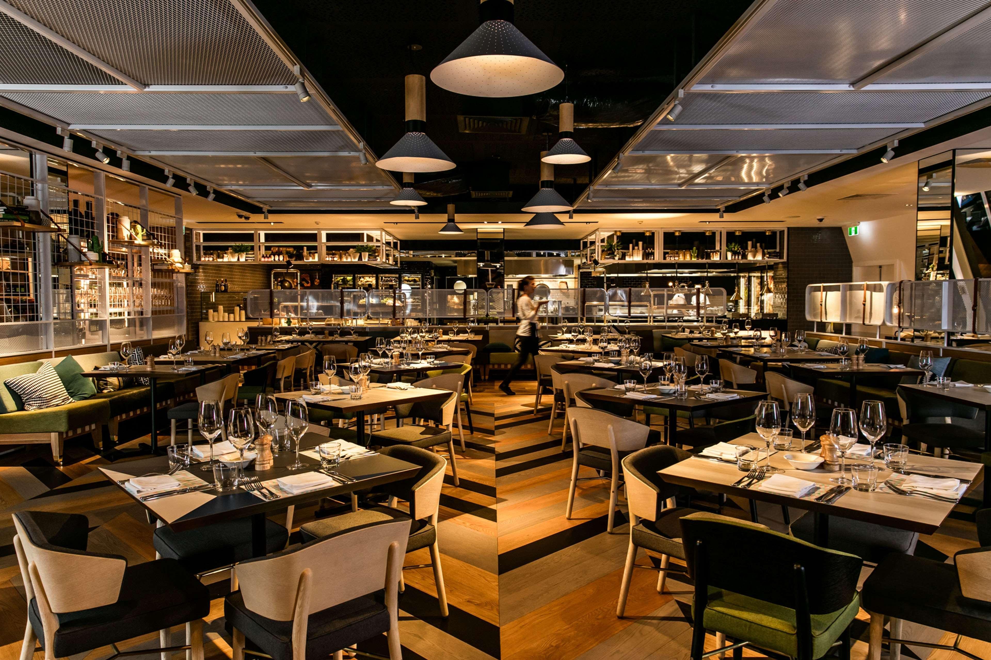 Qt Queenstown Exterior foto Interior of the restaurant